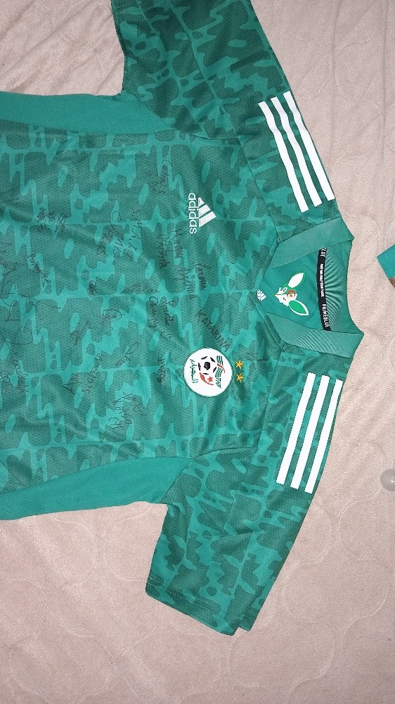Maillot signé par les athlètes - 1