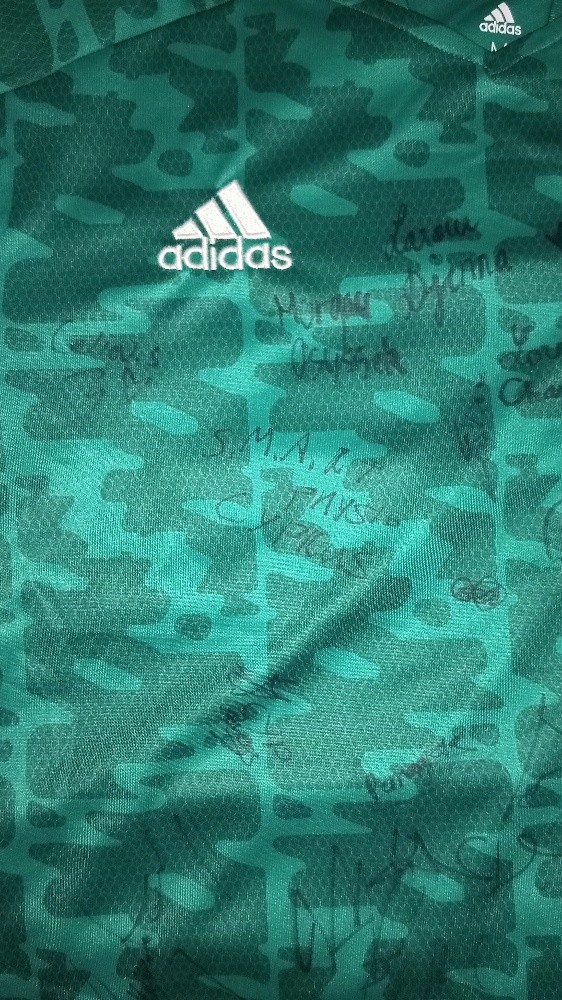 Maillot signé par les athlètes - 2