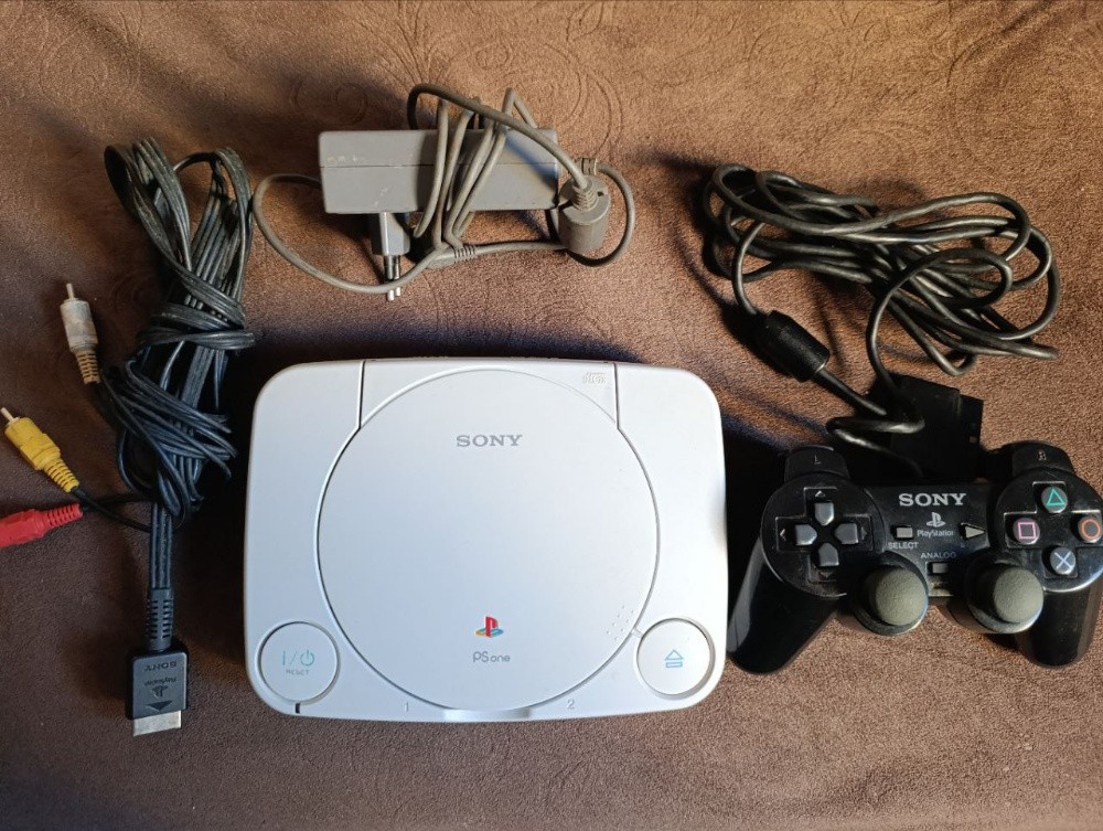 Ps One - 1