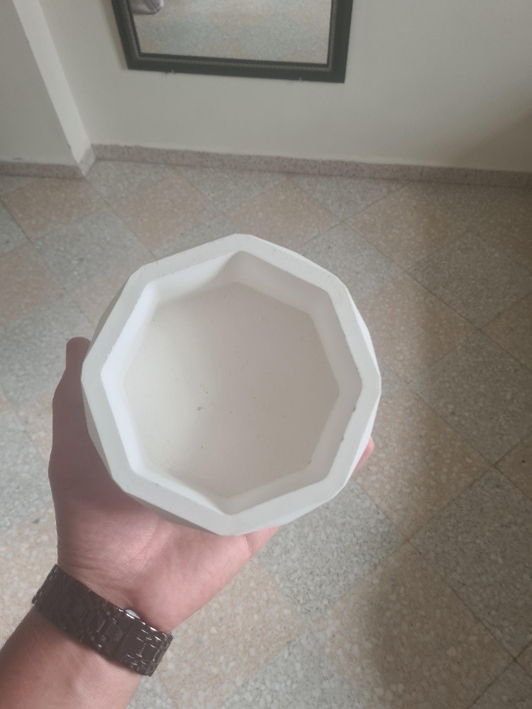 Pot de plantes en ciment - 12