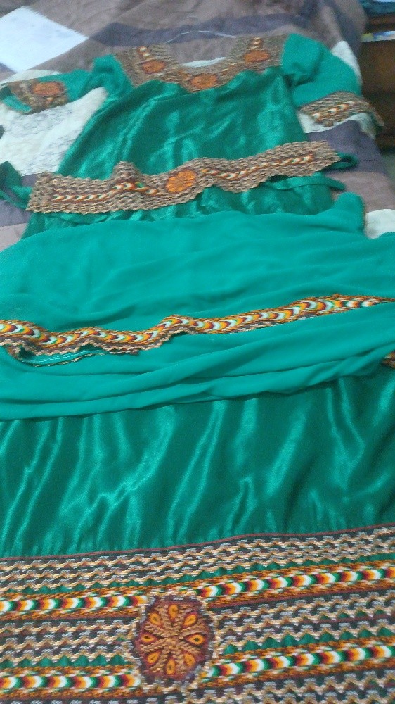 robe kabyle et caftan pour vente - 1