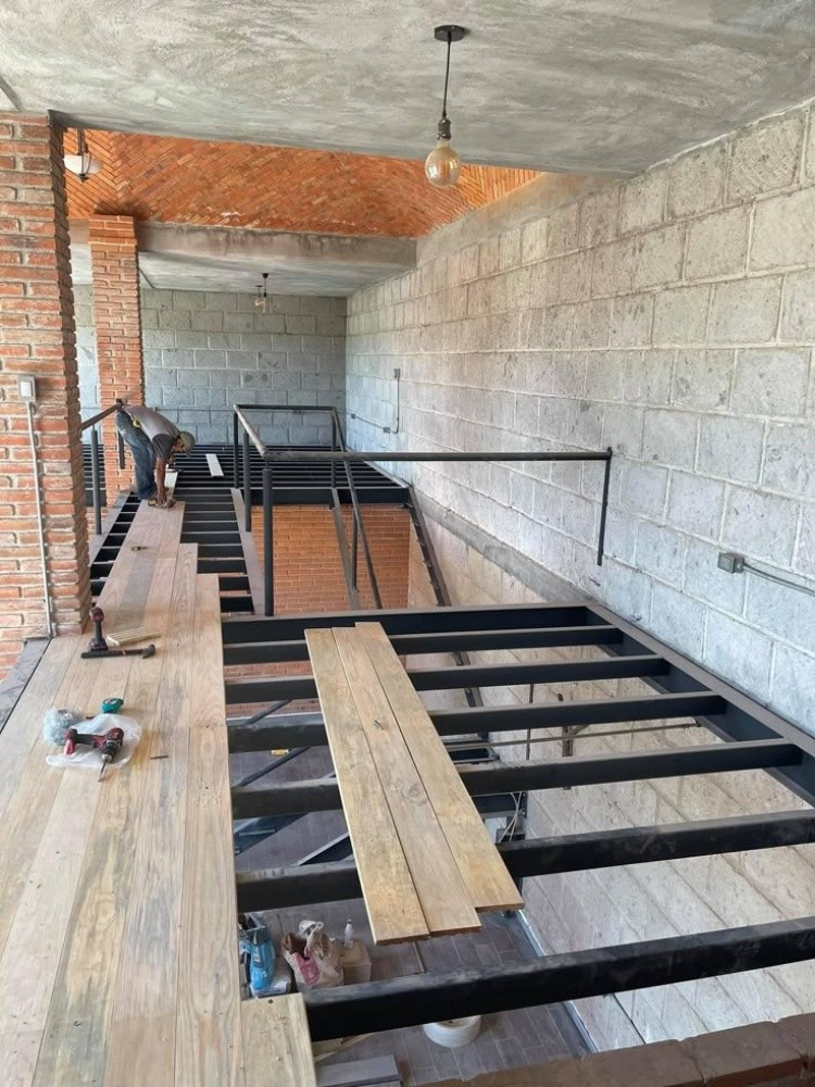 soupente en bois ou en fer fini - 9