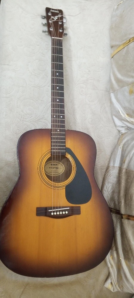 guitare acoustique yamaha - 1