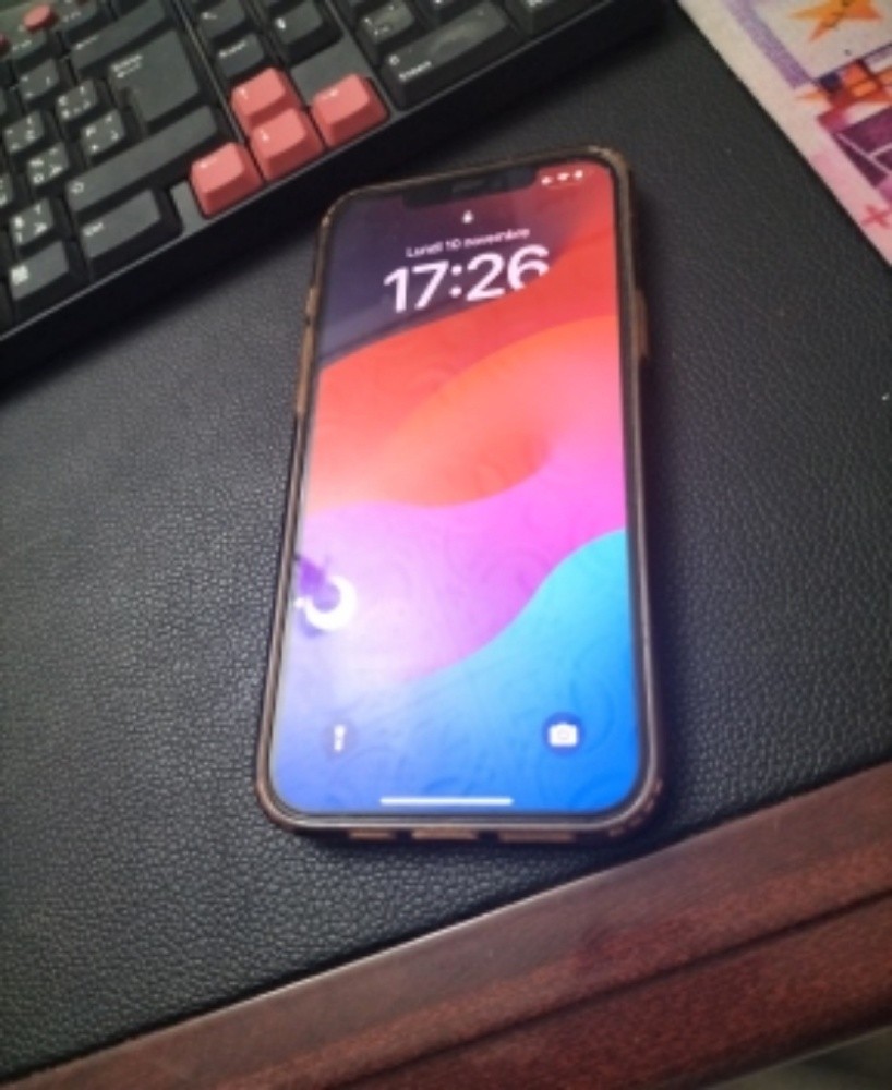 ايفون للبيع  - 1