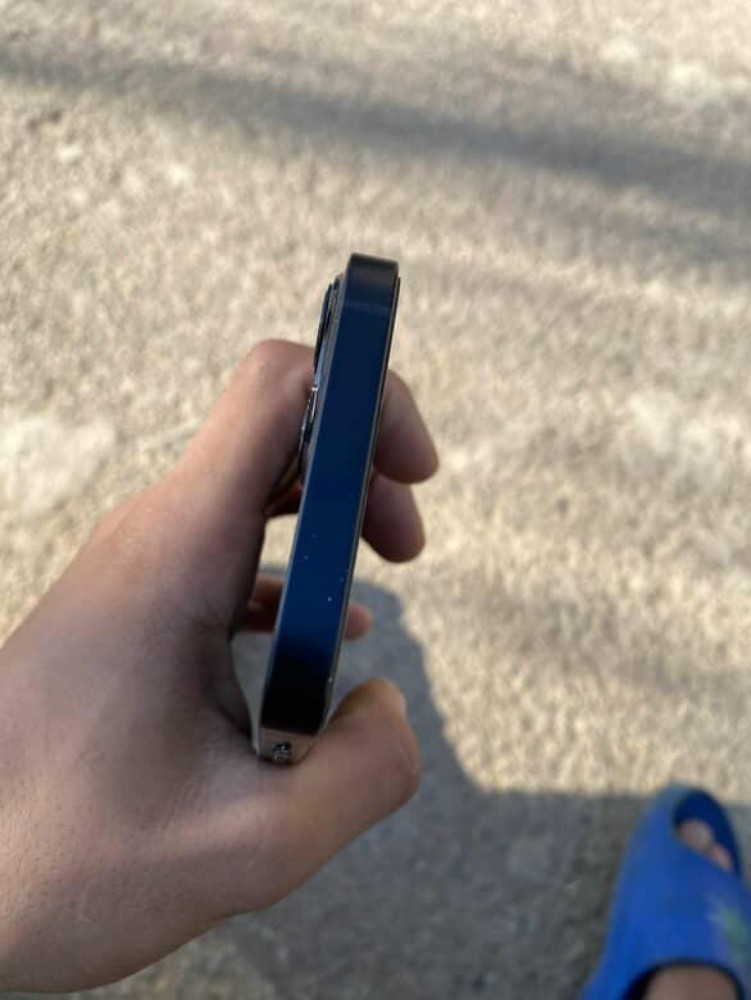 iPhone - 4