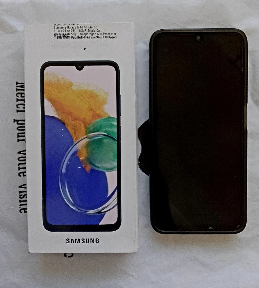 Samsung Galaxy M - 4