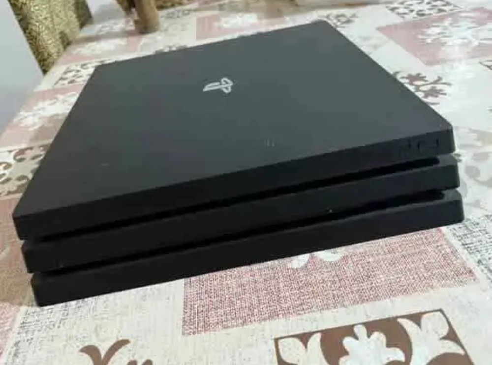 Playstation 4 - 1