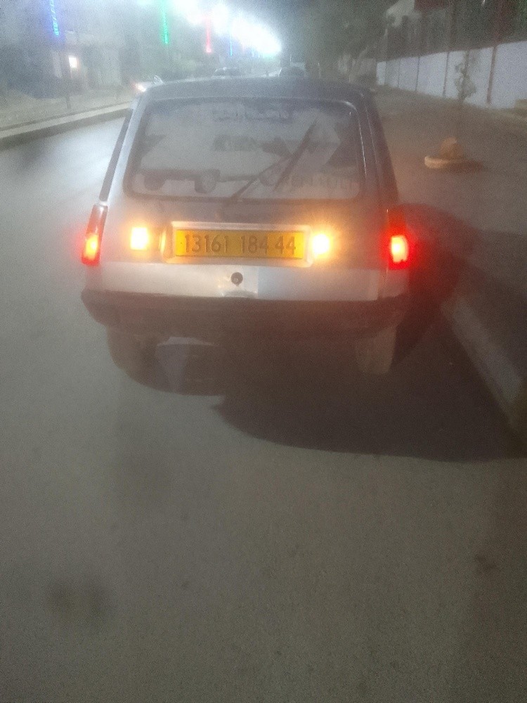 رونو ار 4 - 5