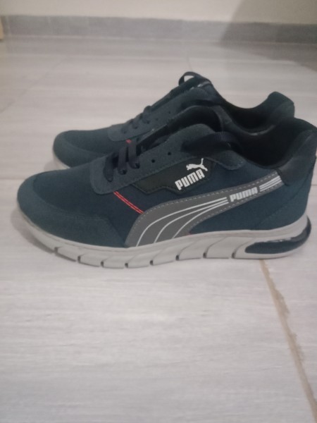 Chaussure sport marque puma 42 - 2