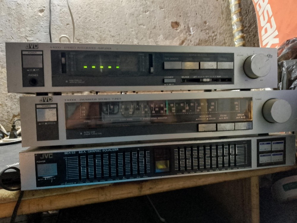 JVC - 1