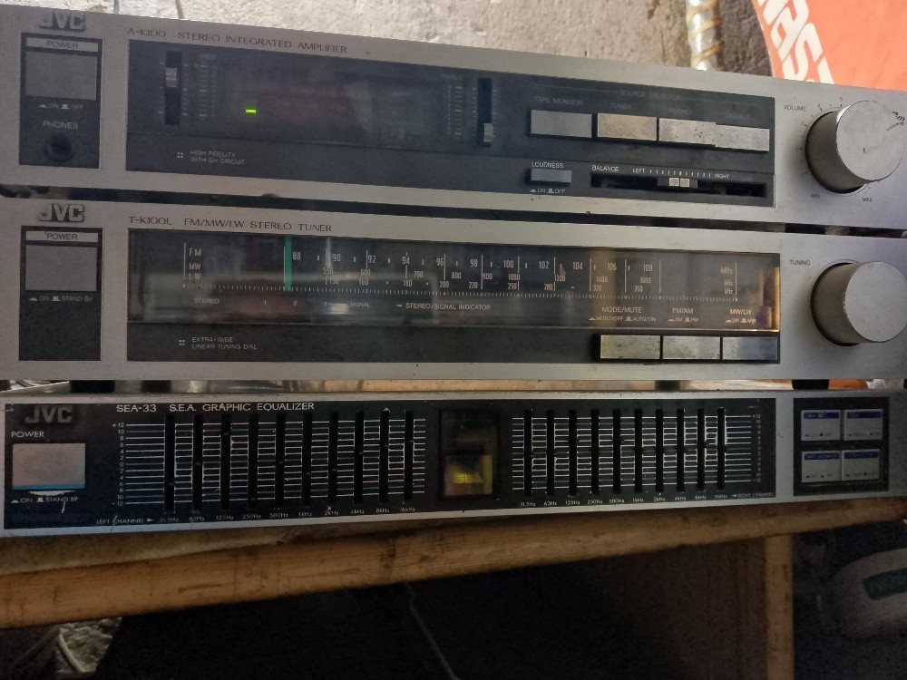JVC - 2