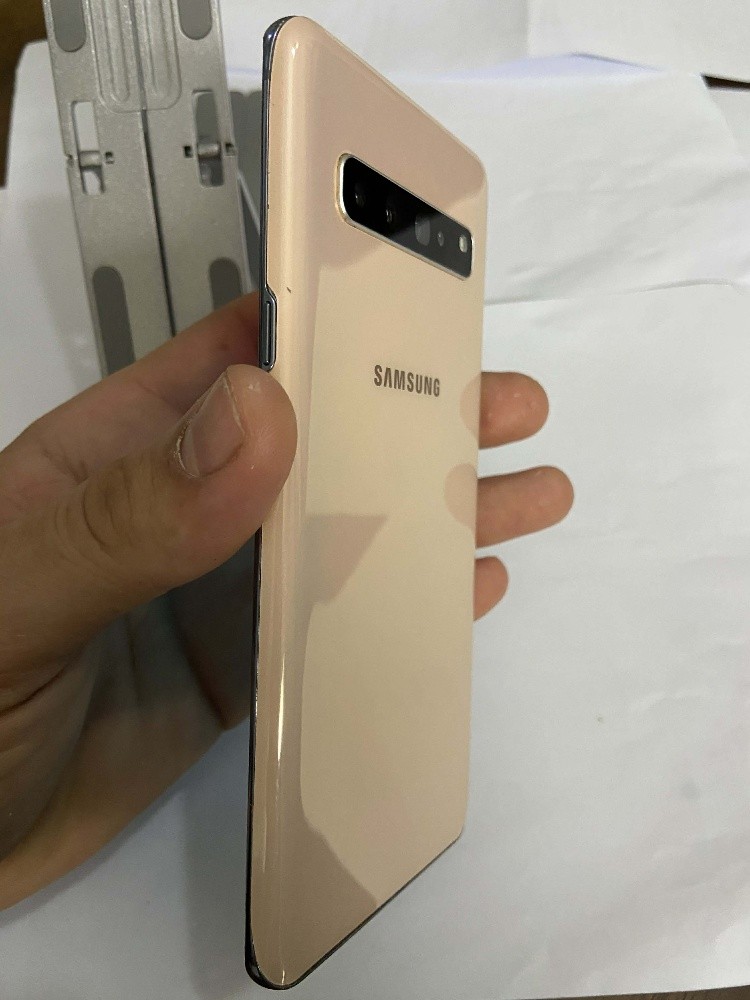 Samsung - 6