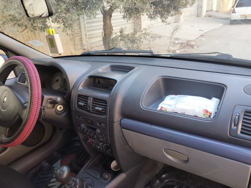Renault Clio  - 7