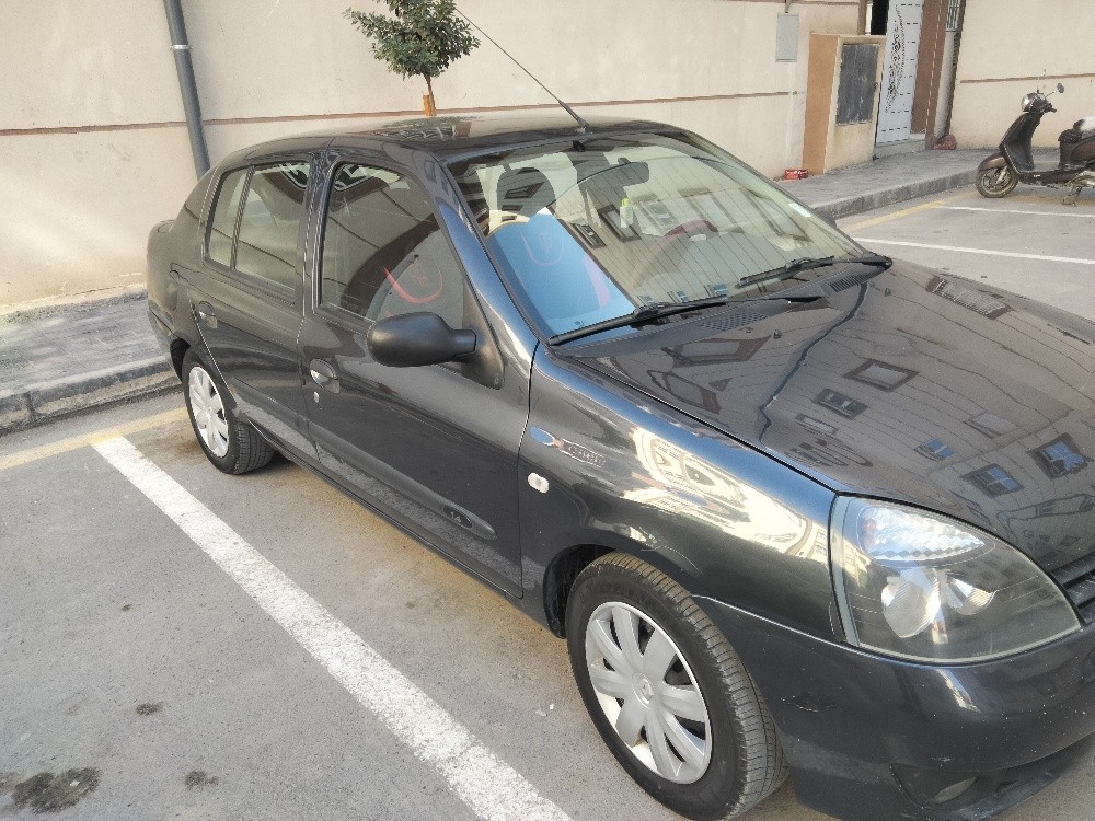 Renault Clio  - 6