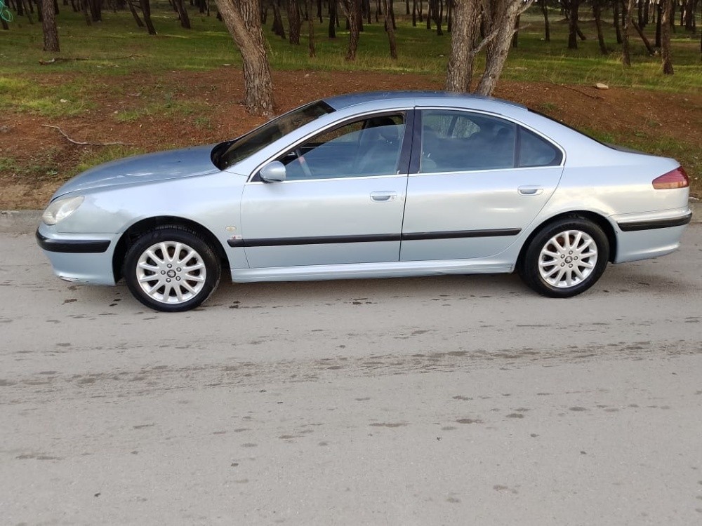 Peugeot 607 - 8