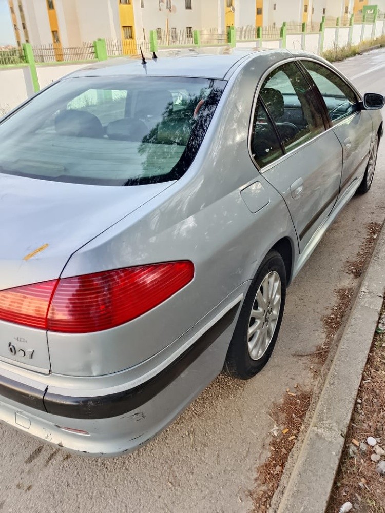 Peugeot 607 - 7