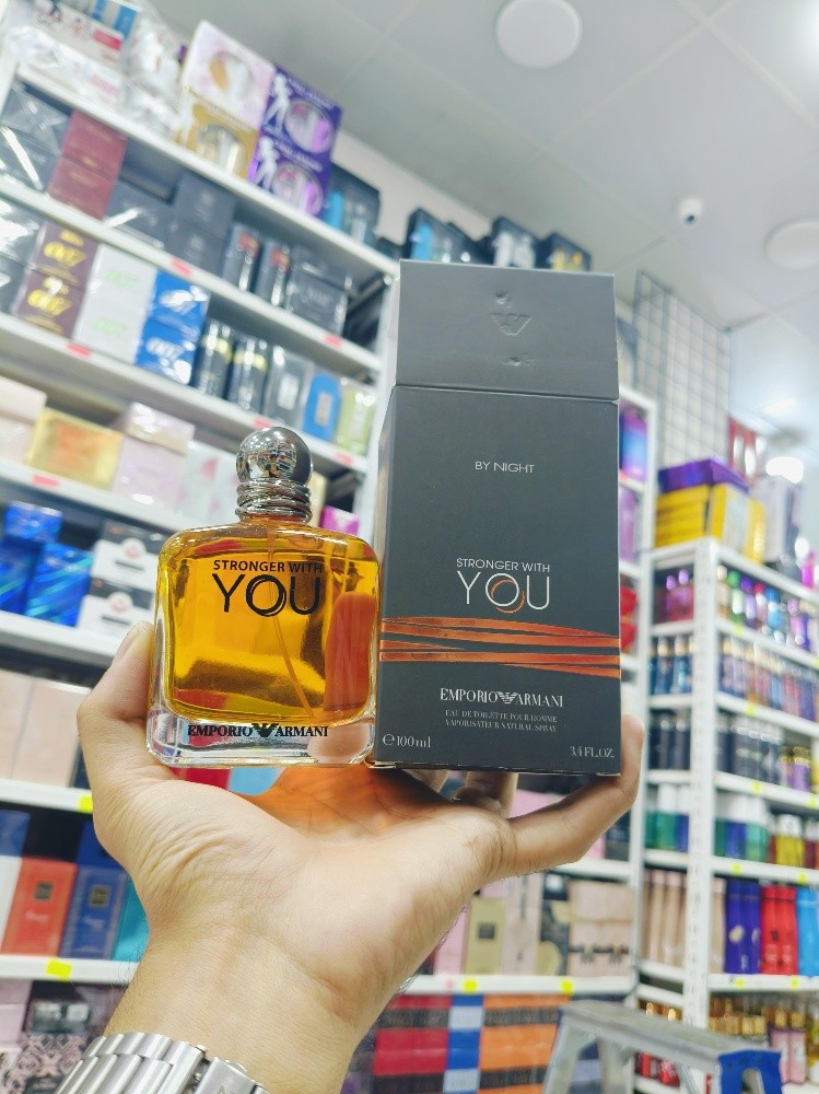 eau de parfume stronger with you - 1