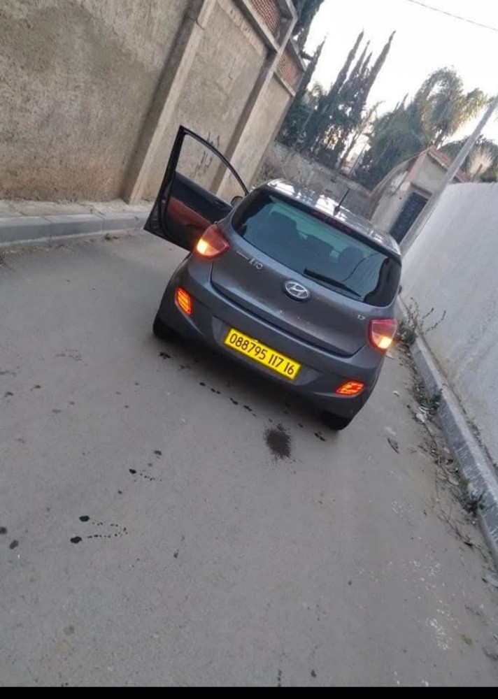Hyundai i10 1.2L - 3