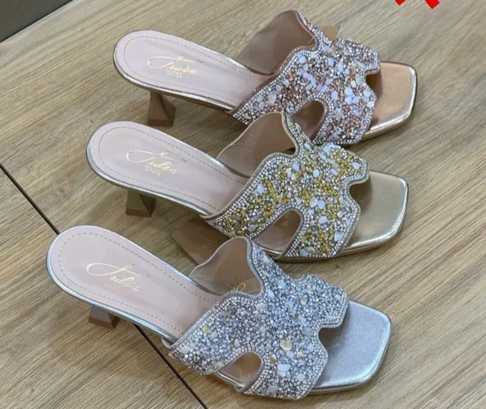 des escarpins et des talons chic - 3