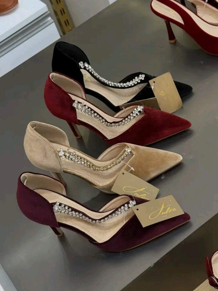 des escarpins et des talons chic - 7