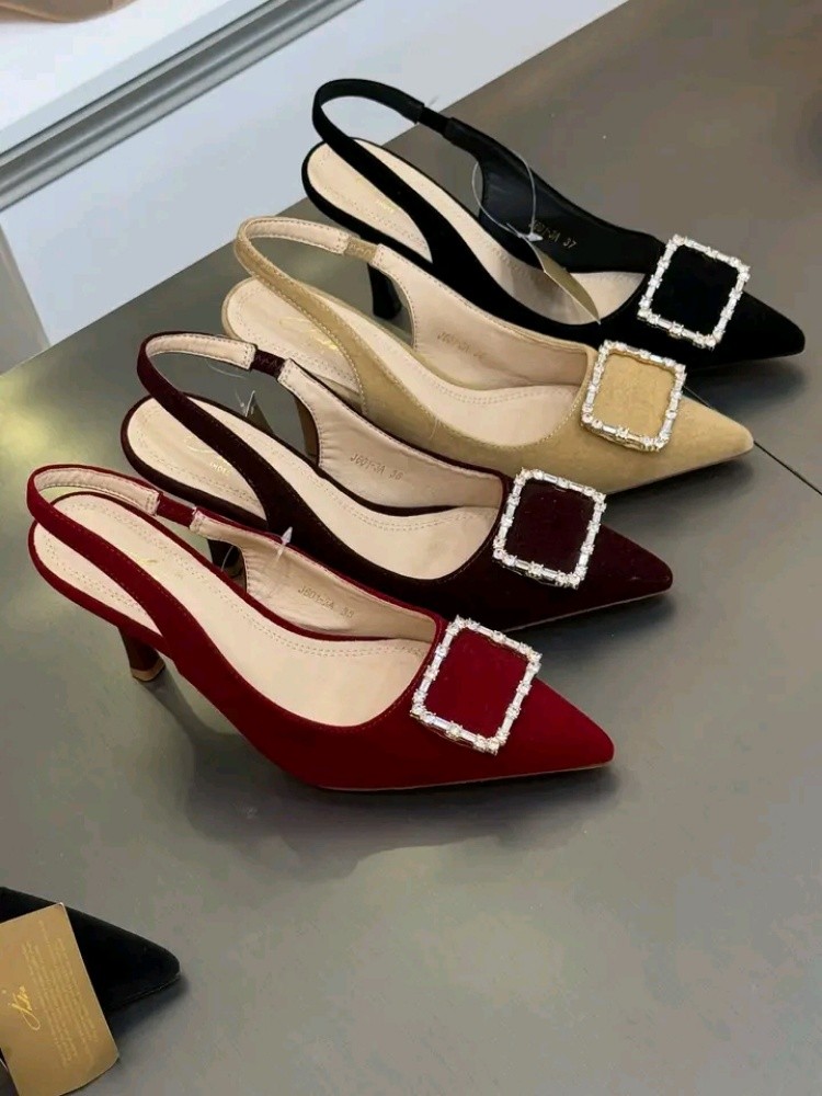 des escarpins et des talons chic - 5