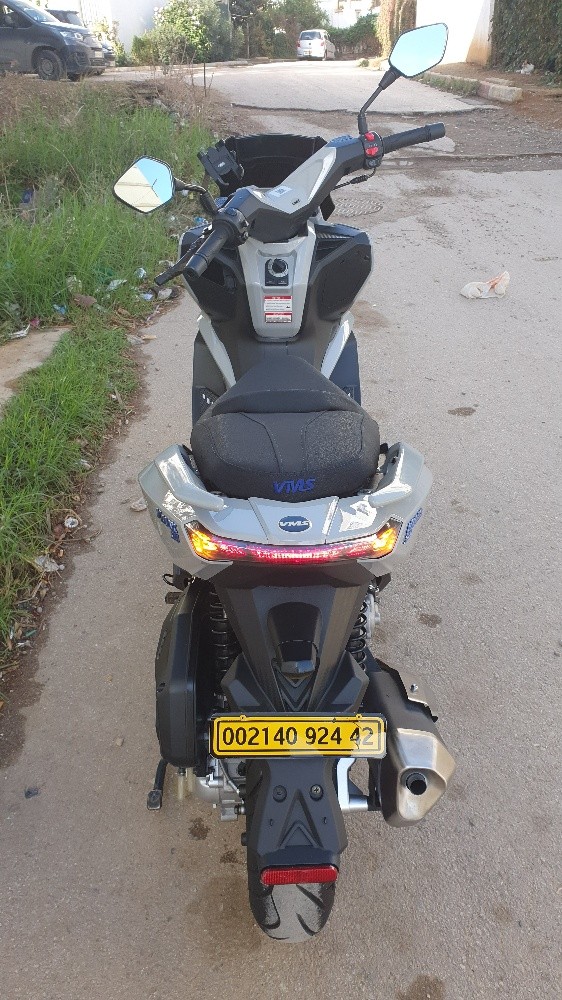 V max - 8
