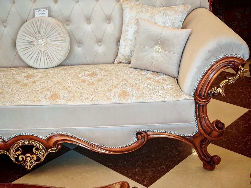 salon  new classique complètement suclté a main en bois hêtre - 3