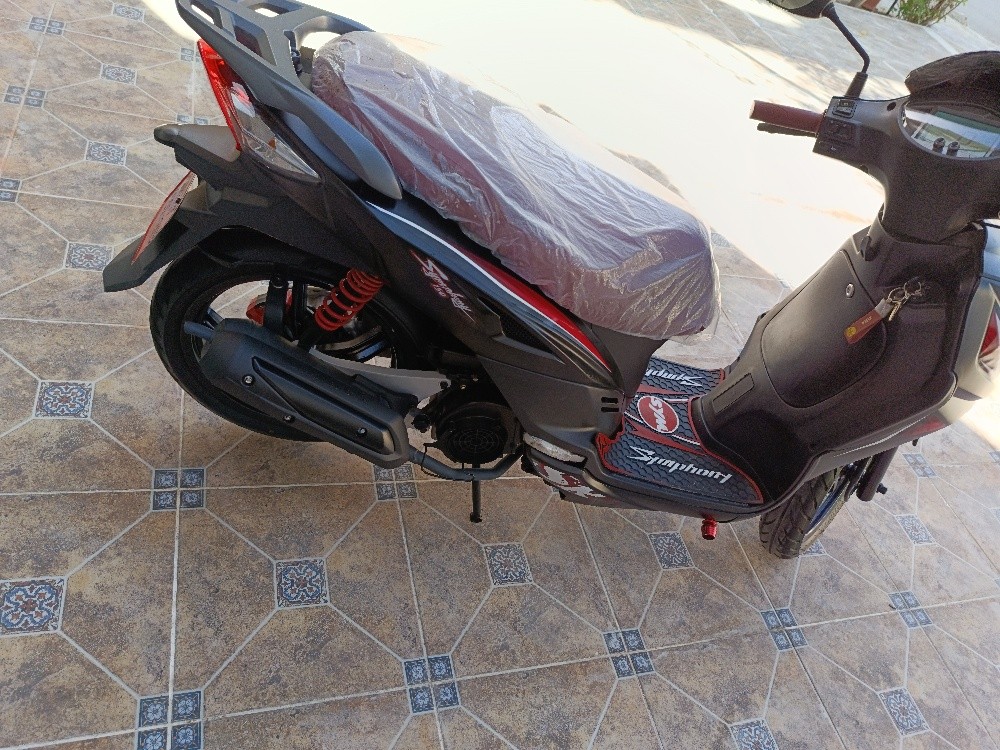 SR SYM - 4
