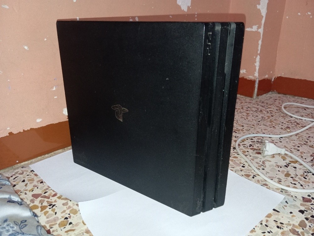 PS4 PRO - 1