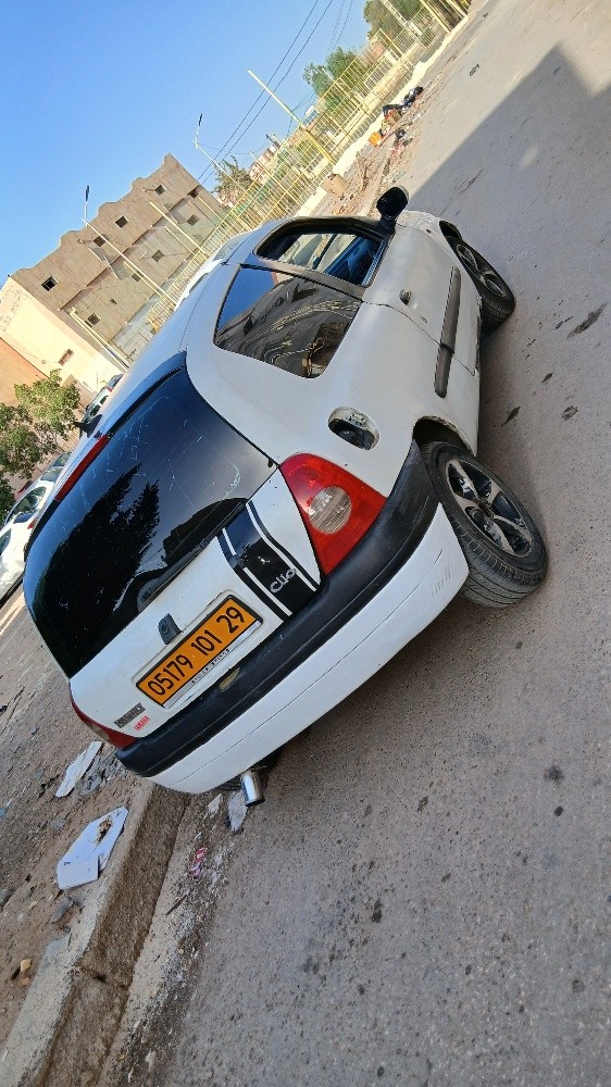 clio dabza - 8