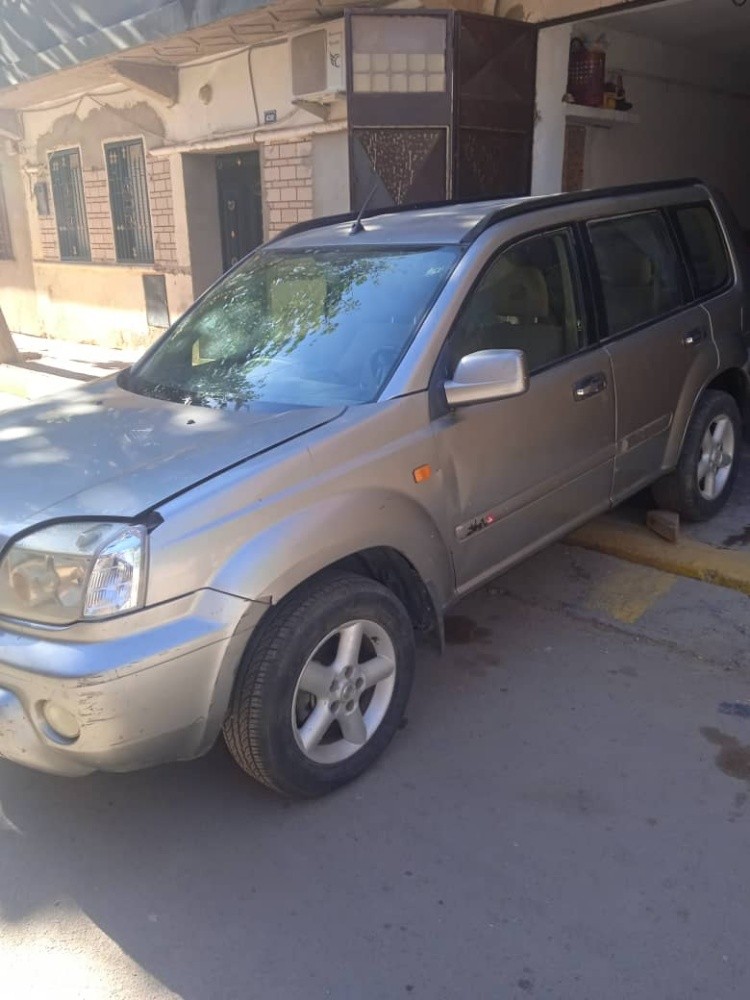 nissan ex Trail - 2