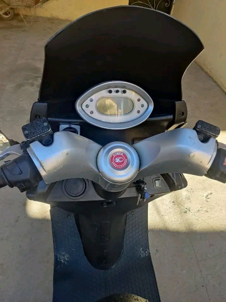 kymco cart grise - 3