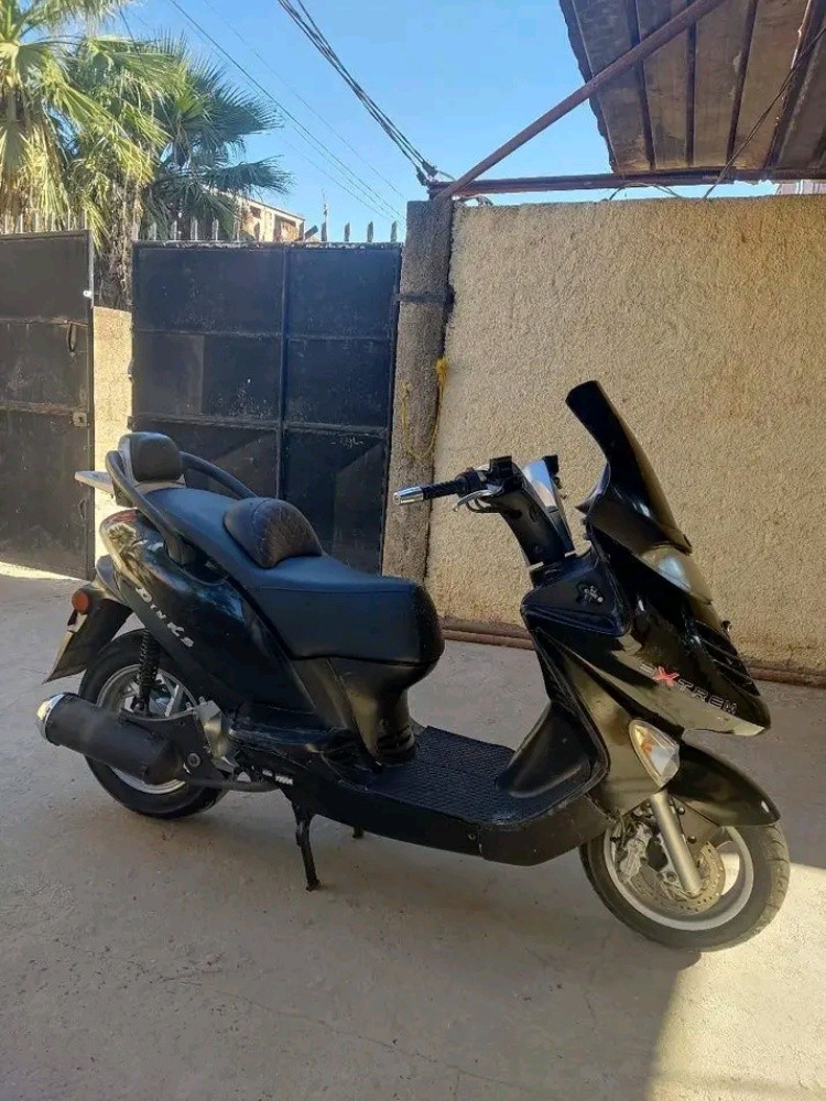 kymco cart grise - 1