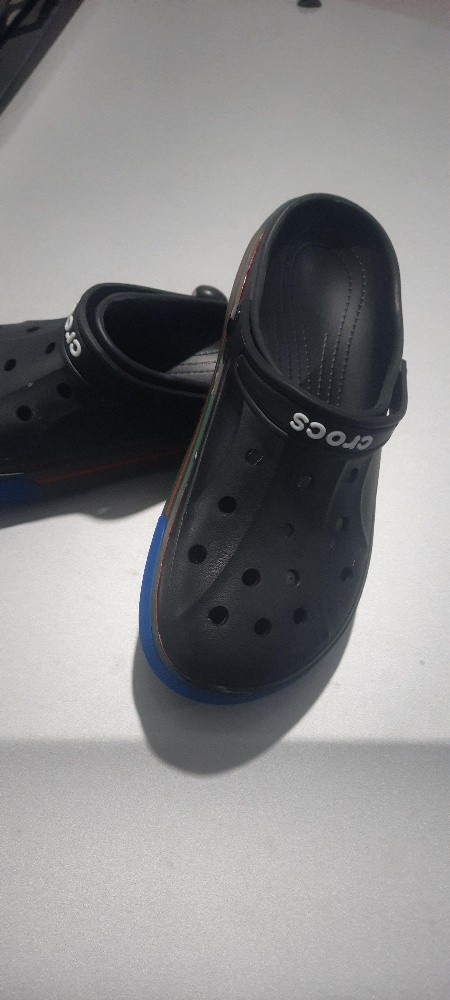 crocs - 2