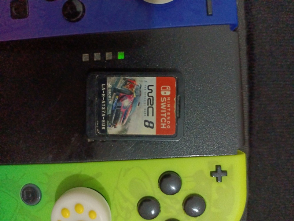 Nintendo switch - 1