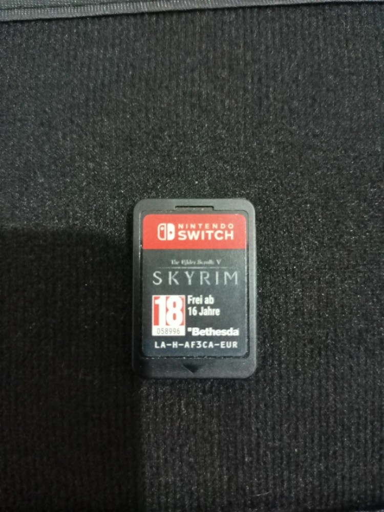 Nintendo switch - 1