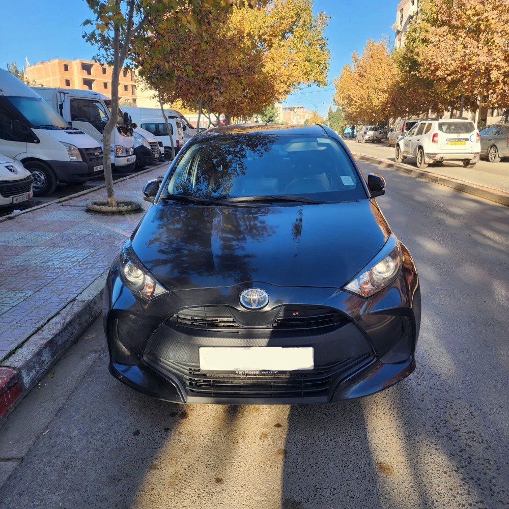 Toyota Yaris  - 1