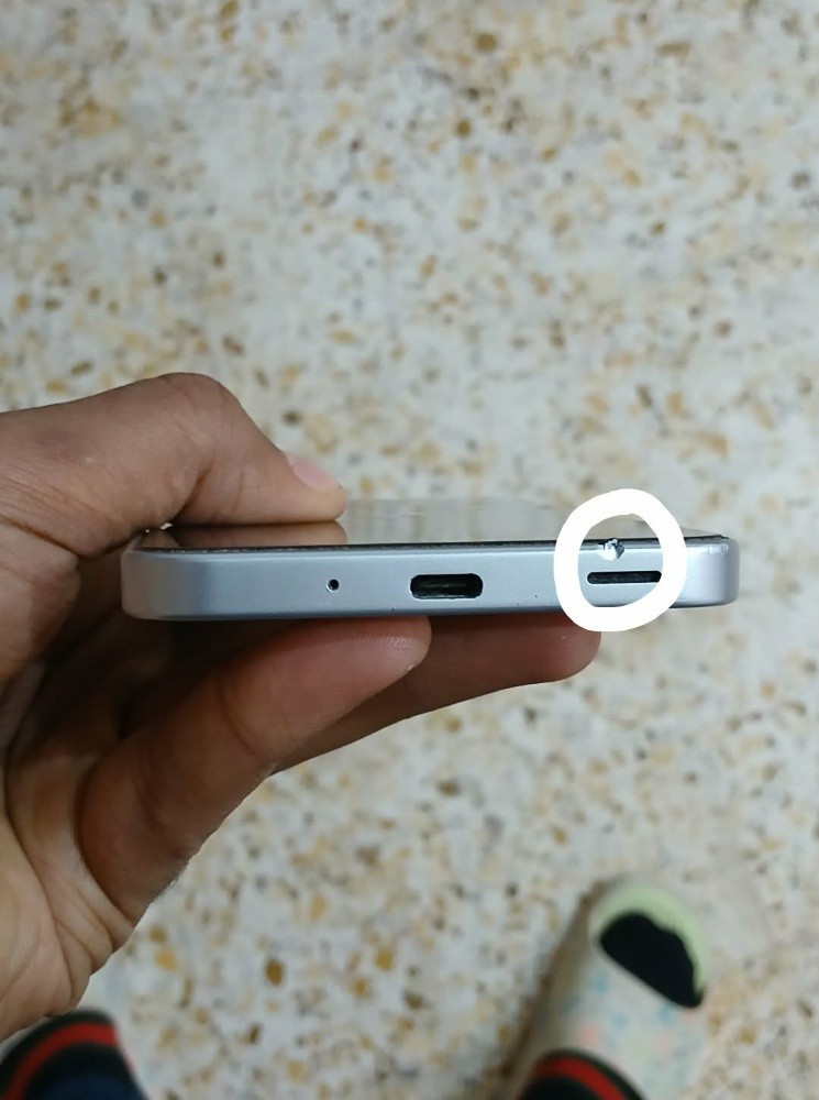 Samsung M16 - 3