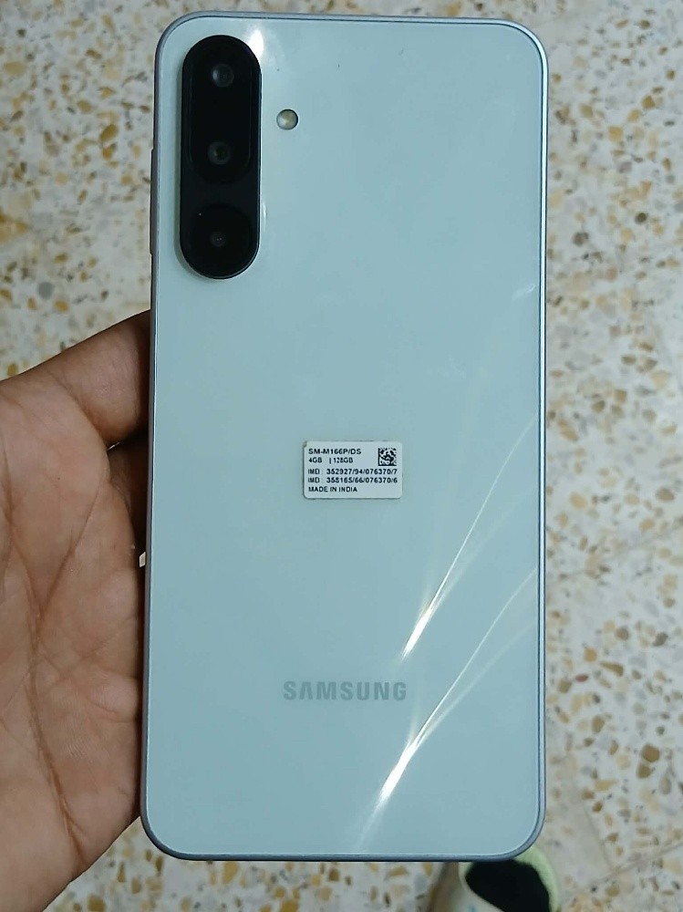 Samsung M16 - 2