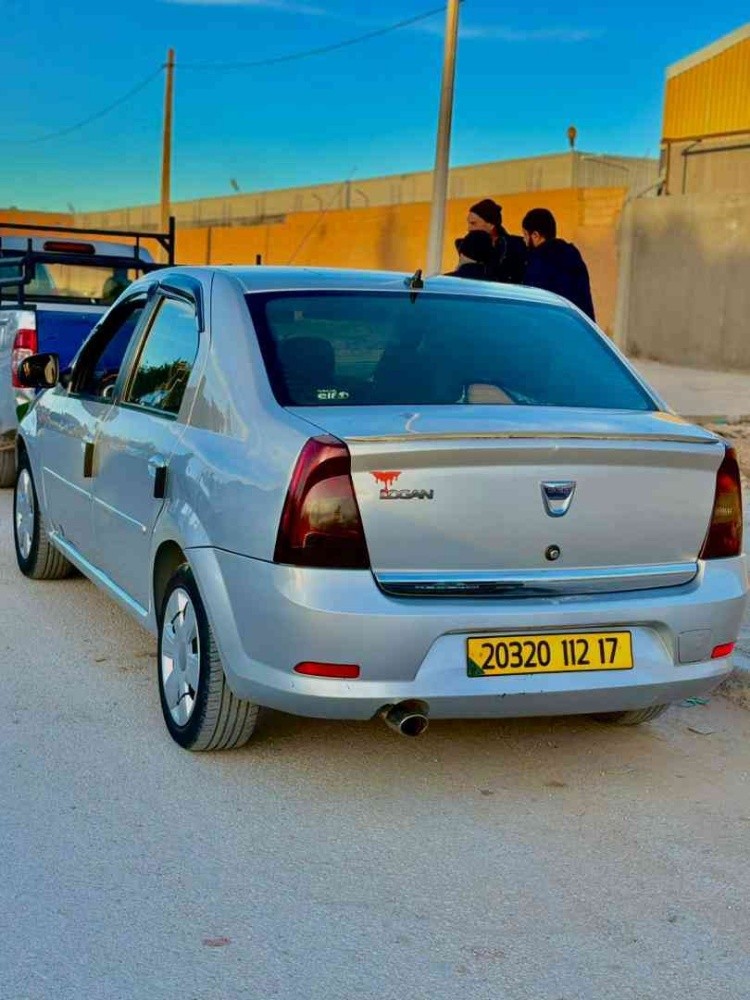 داسيا لوجان - 1