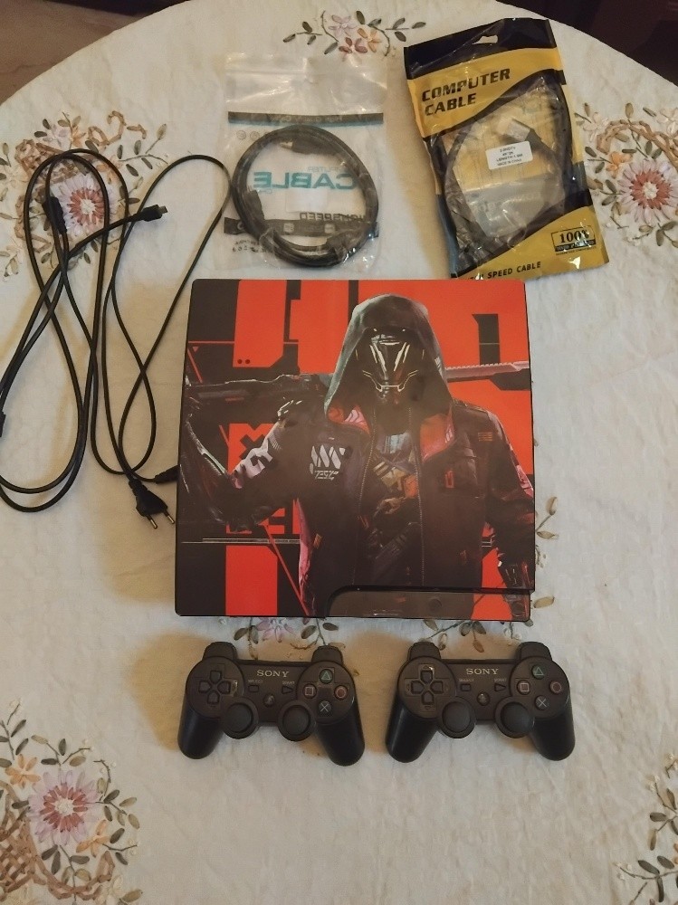 PlayStation 3 slim - 1
