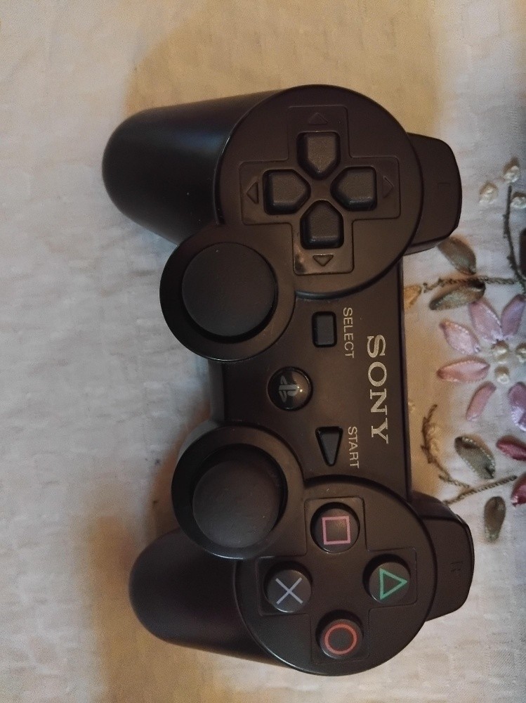 PlayStation 3 slim - 3