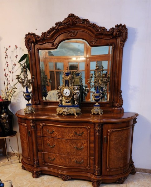 Buffet / Bahut avec miroir - 1