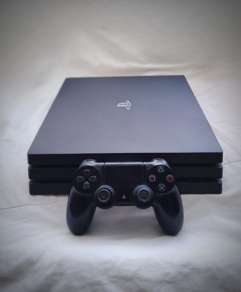 ps4 pro flachi - 2
