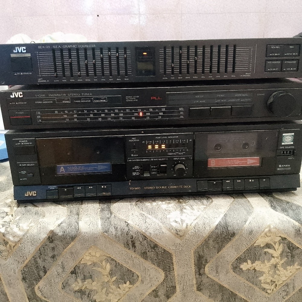 casset/tuner0eqoualizer - 1
