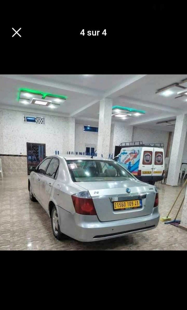 Voiture geely saidan - 2