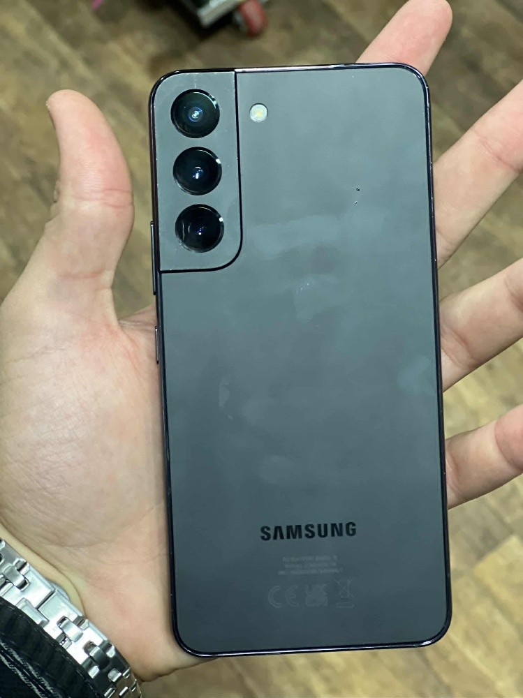 Samsung s22 - 1