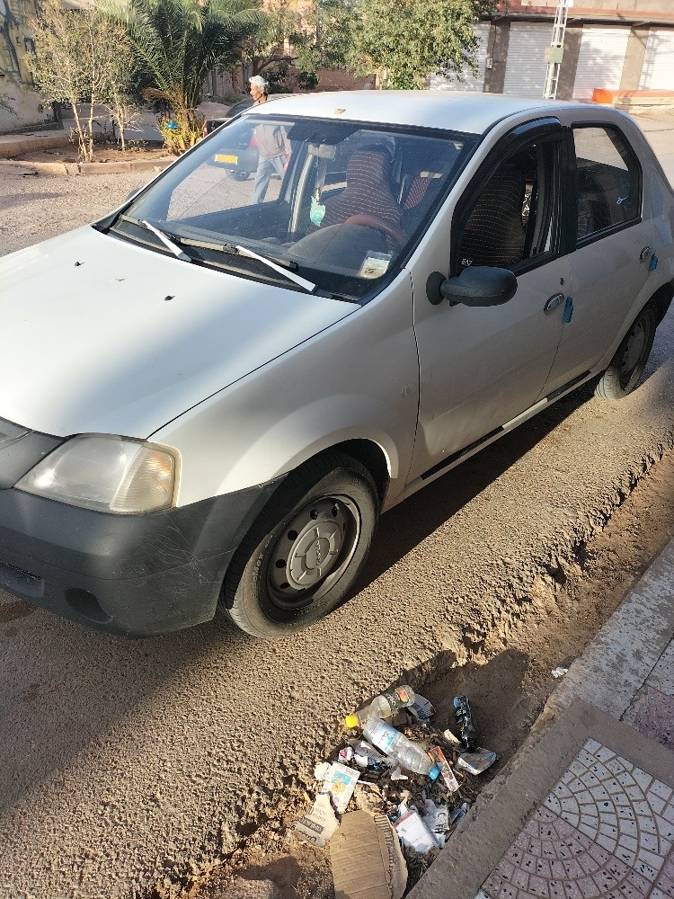 لوجان داسيا  - 3