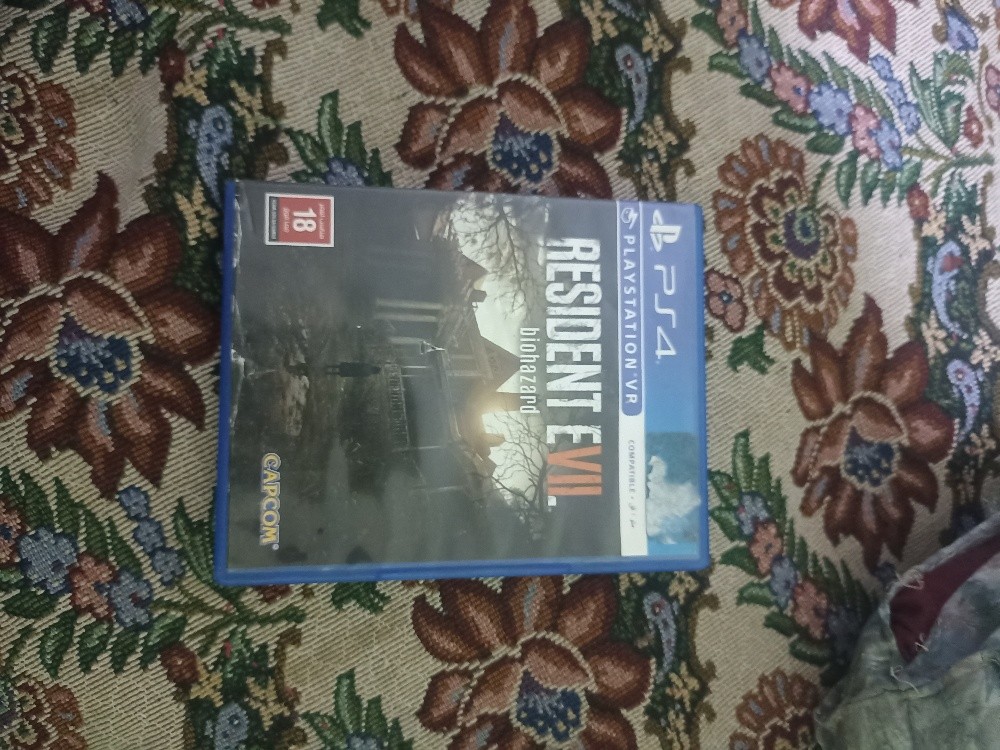 resident evil 7 - 2