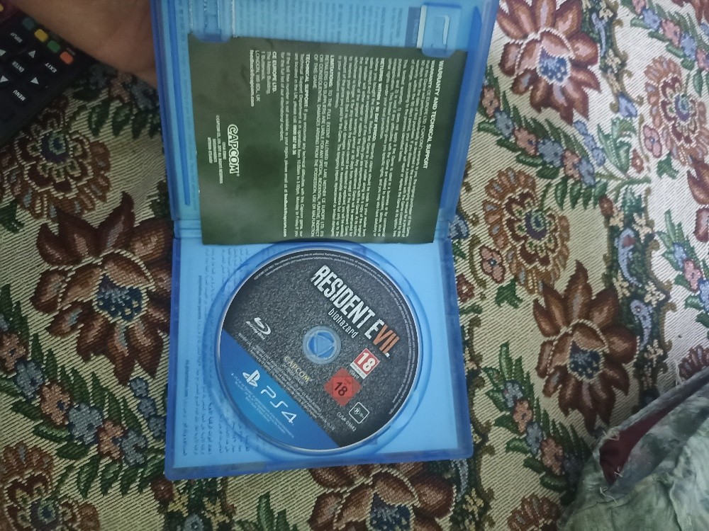 resident evil 7 - 1